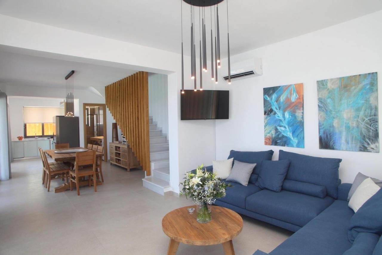 Capro - Milos Bay Villas Áyios Nikítas Kültér fotó