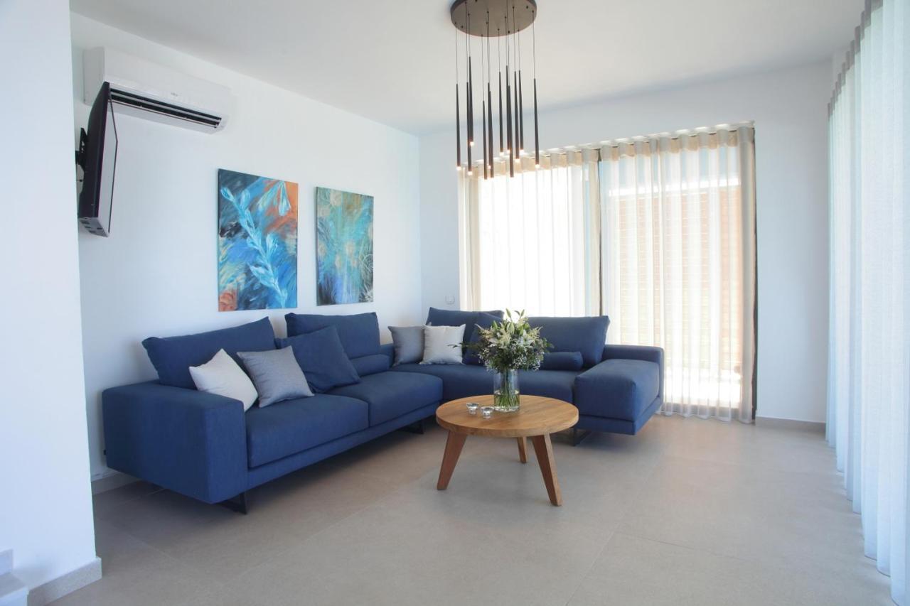 Capro - Milos Bay Villas Áyios Nikítas Kültér fotó