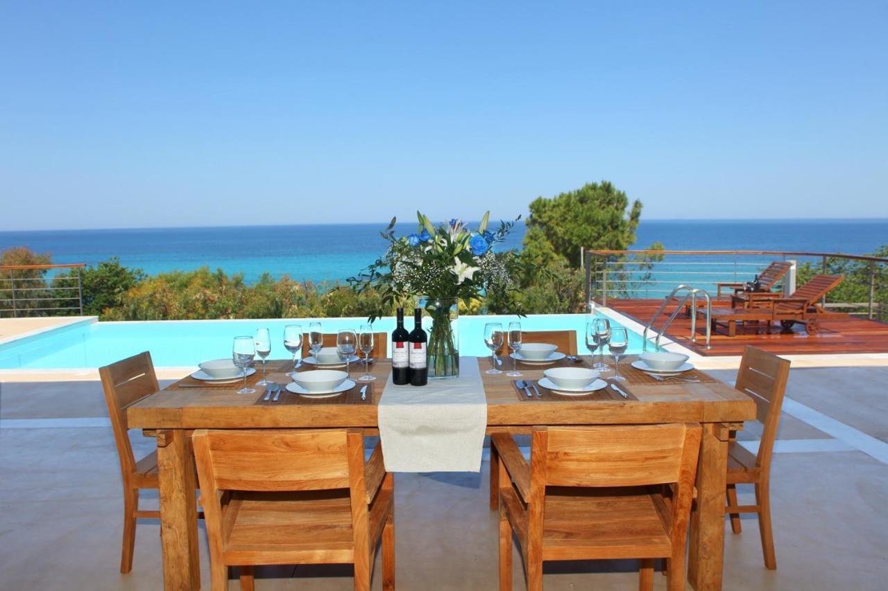 Capro - Milos Bay Villas Áyios Nikítas Kültér fotó