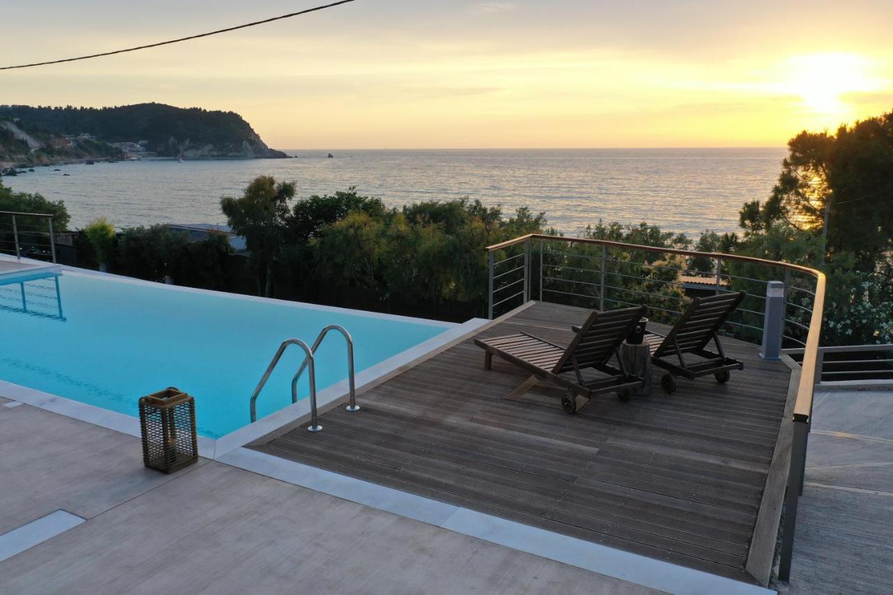 Capro - Milos Bay Villas Áyios Nikítas Kültér fotó