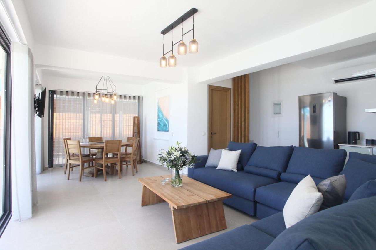 Capro - Milos Bay Villas Áyios Nikítas Kültér fotó