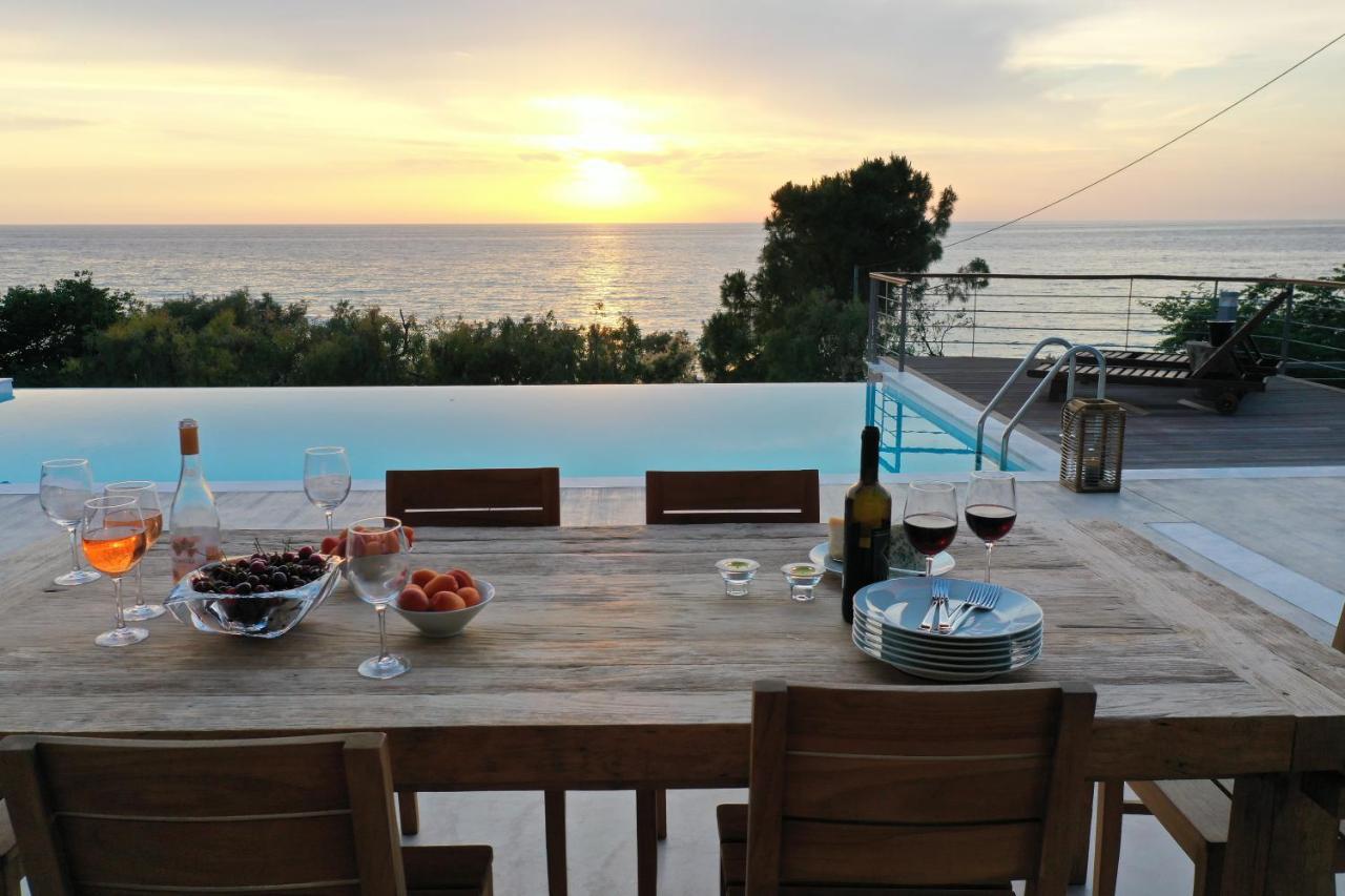 Capro - Milos Bay Villas Áyios Nikítas Kültér fotó