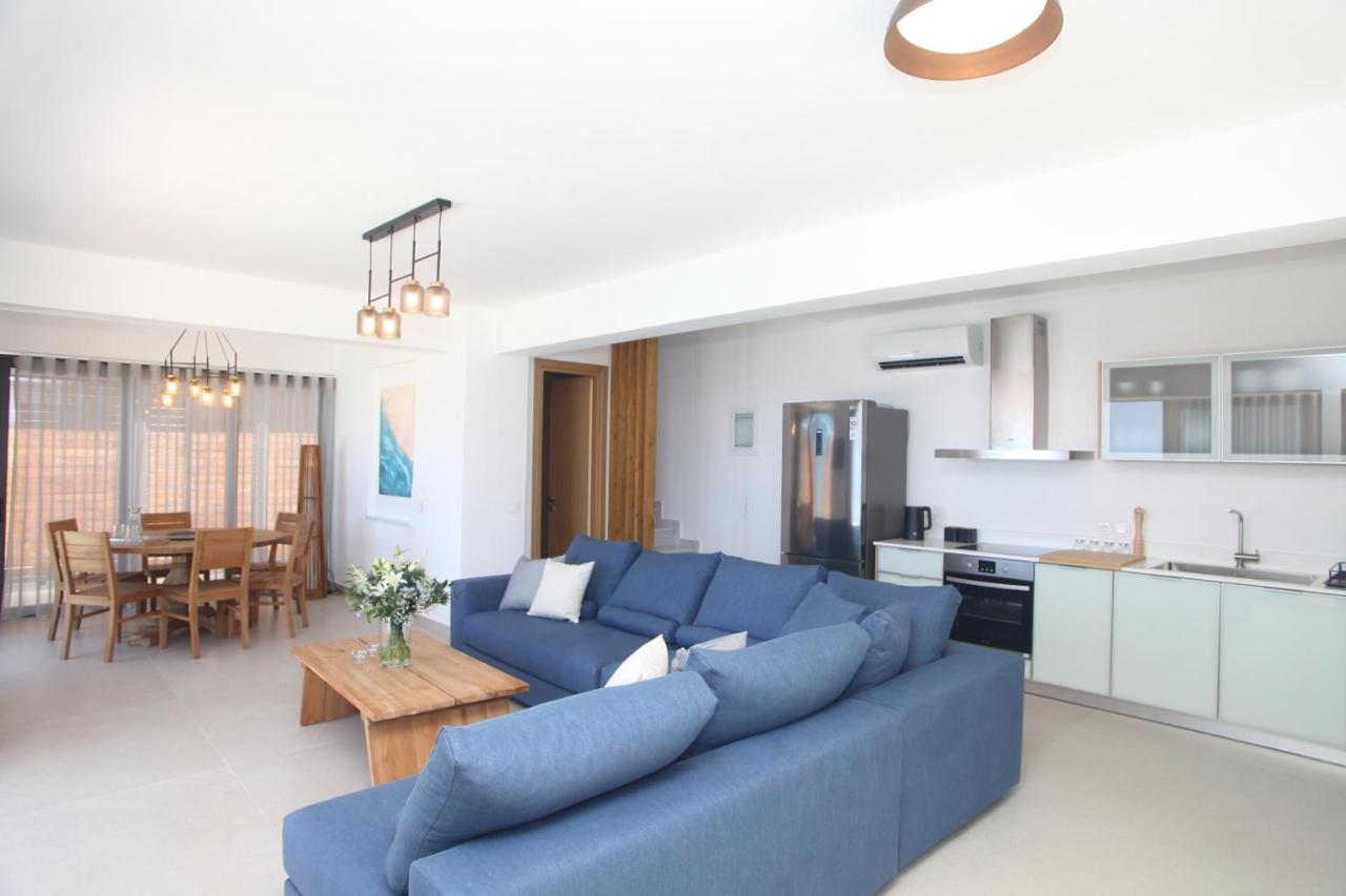 Capro - Milos Bay Villas Áyios Nikítas Kültér fotó