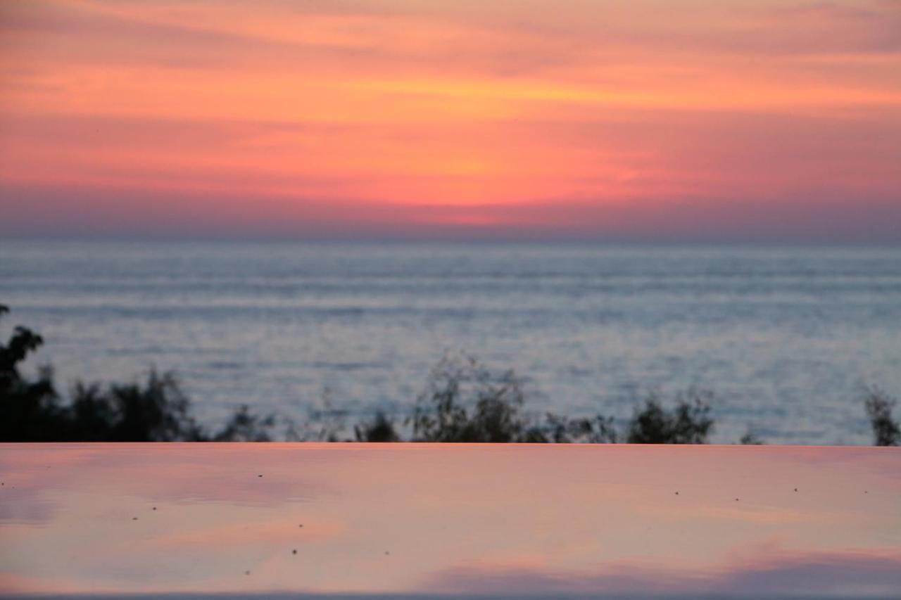 Capro - Milos Bay Villas Áyios Nikítas Kültér fotó