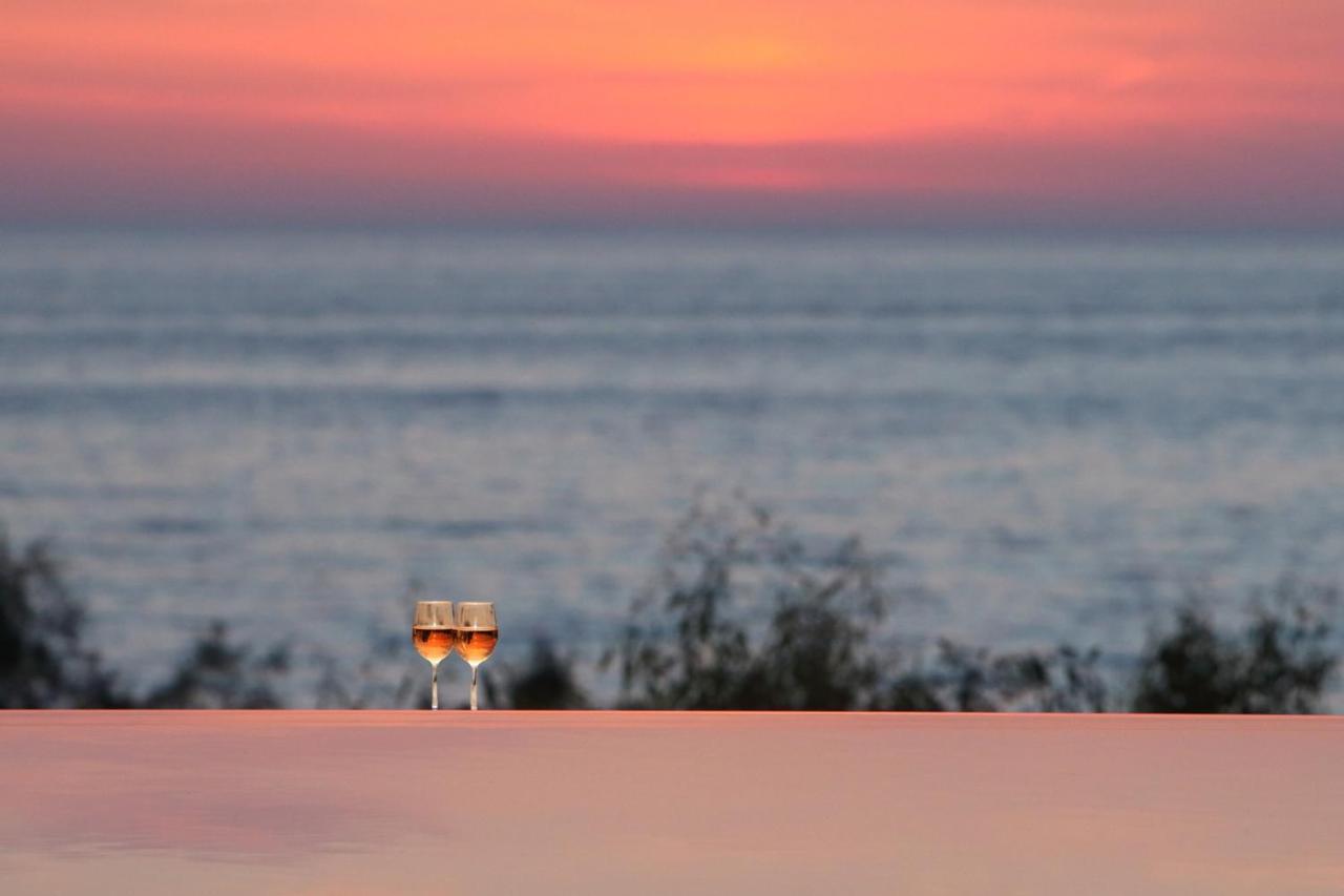 Capro - Milos Bay Villas Áyios Nikítas Kültér fotó