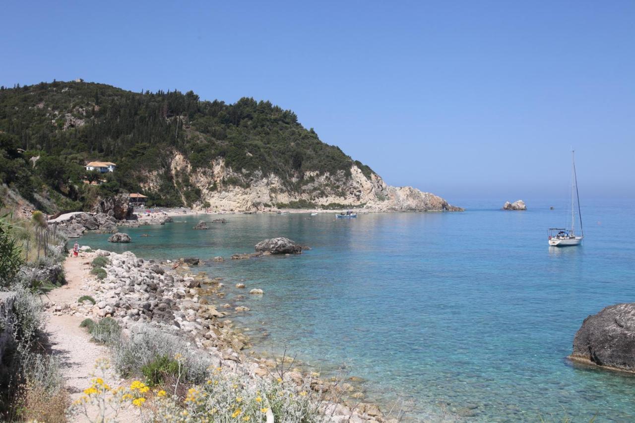 Capro - Milos Bay Villas Áyios Nikítas Kültér fotó