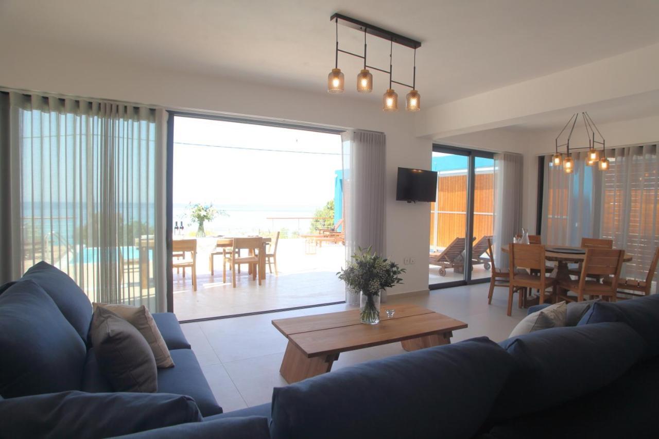 Capro - Milos Bay Villas Áyios Nikítas Kültér fotó