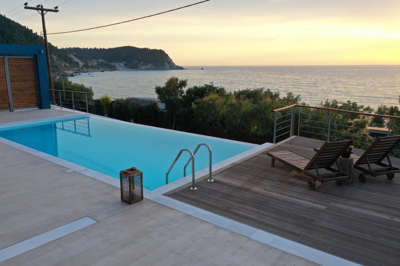 Capro - Milos Bay Villas Áyios Nikítas Kültér fotó